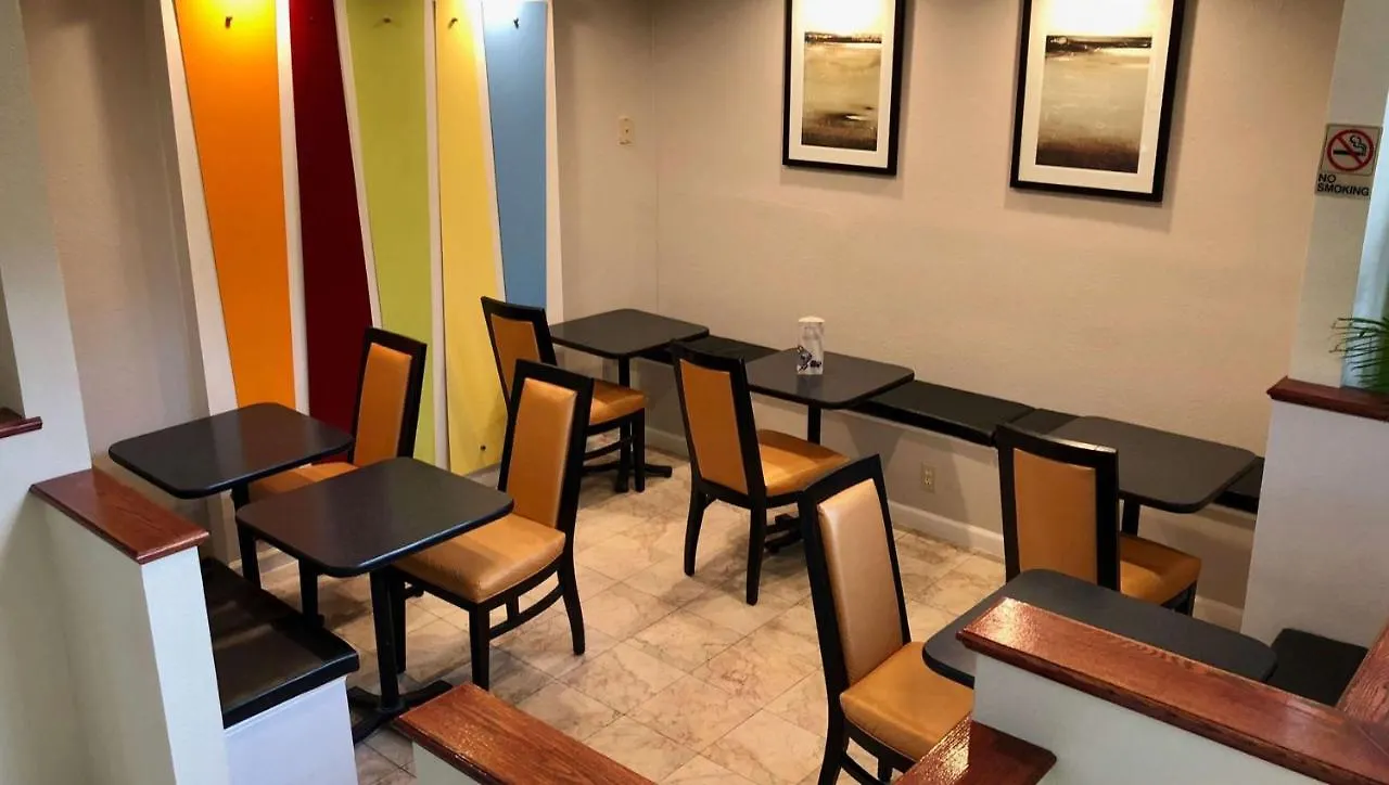 Magnuson Hotel Вирджиния-Бич