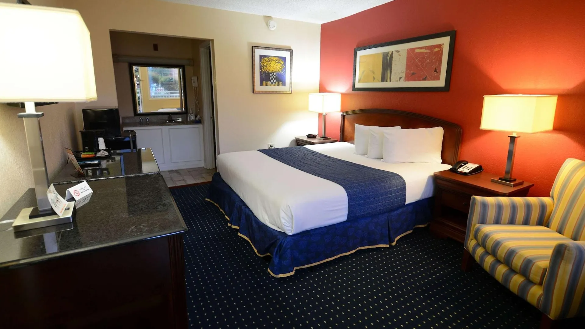 Magnuson Hotel Вирджиния-Бич 2*,