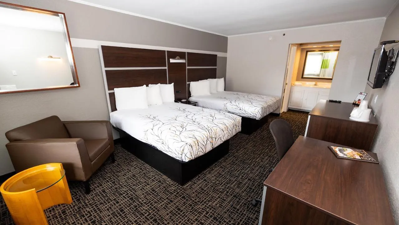 Magnuson Hotel Вирджиния-Бич 2*,